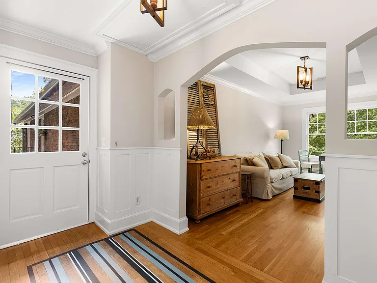 2417 Glenwood Dr NE #A — Photo 11