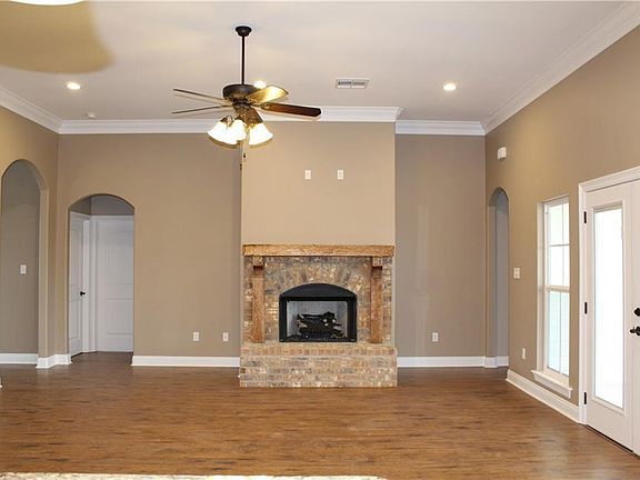 3rd image of 417 Saint Francis Ave