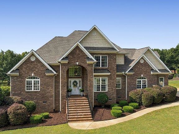 3rd image of 742 Tinsberry Ln