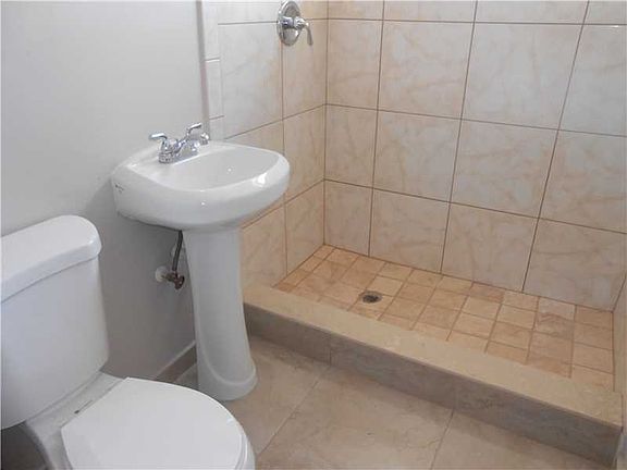5th image of 12045 NW Miami Ct