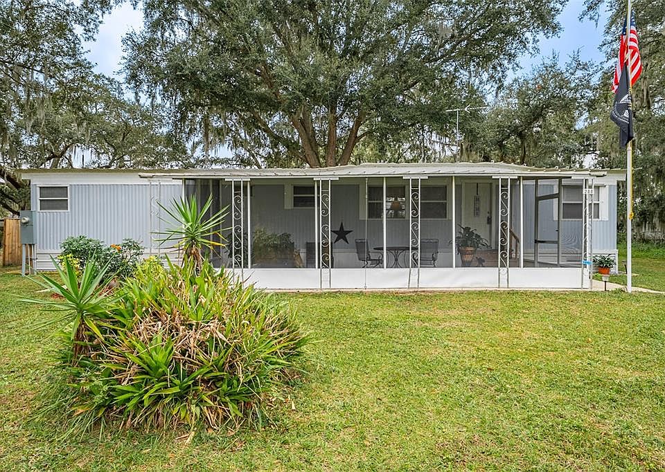 1st image of 200 PINE DRIVE