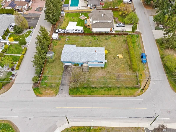 4693 Raymer Rd, Kelowna, BC V1W 1J4