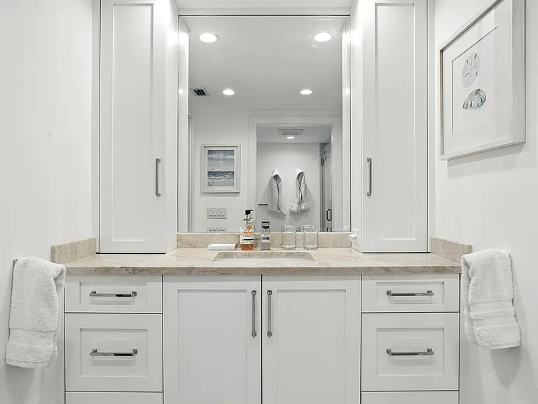 9517 Gulf Shore Dr #401 — Photo 2