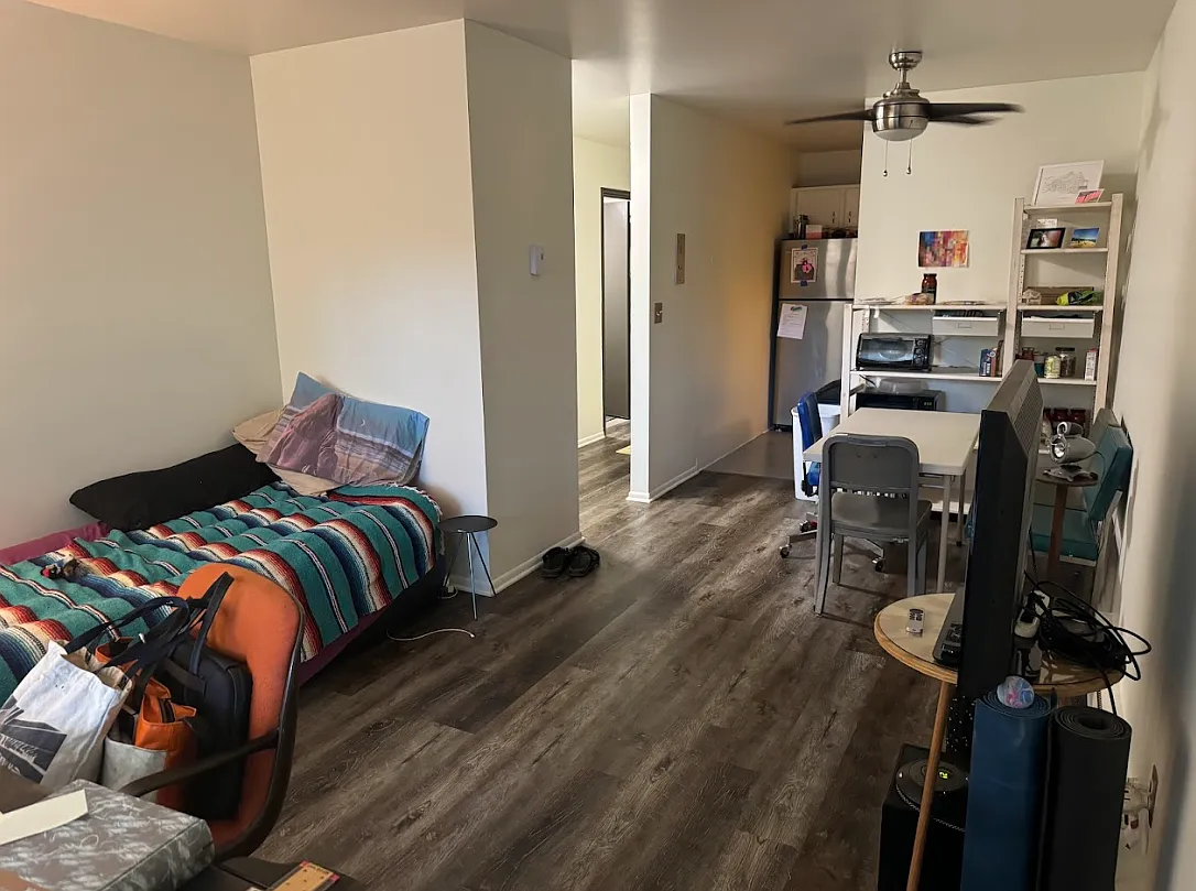 1 bed, 715 sqft, $1,782 — Photo 3