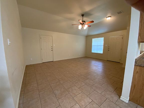 4th image of 2401 Paul Revere St #B