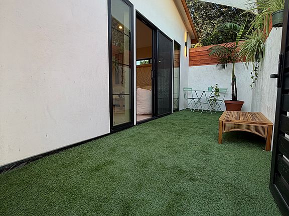 5th image of 6636 Fulton Ave #6632