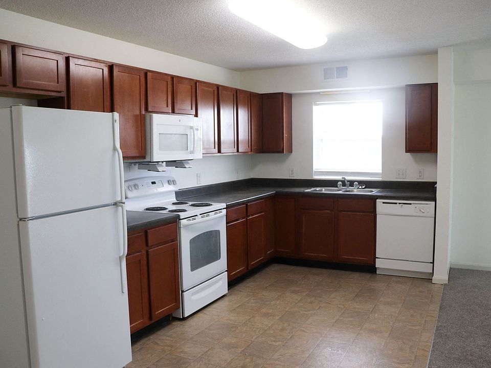 Clover Field Marketplace Apartment Rentals Chaska, MN Zillow