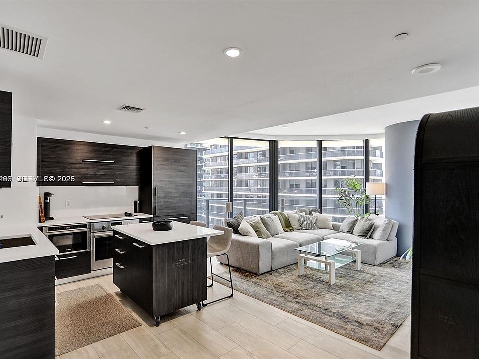 1st image of 45 SW 9th St APT 2001