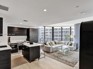 45 SW 9th St APT 2001, Miami, FL 33130
