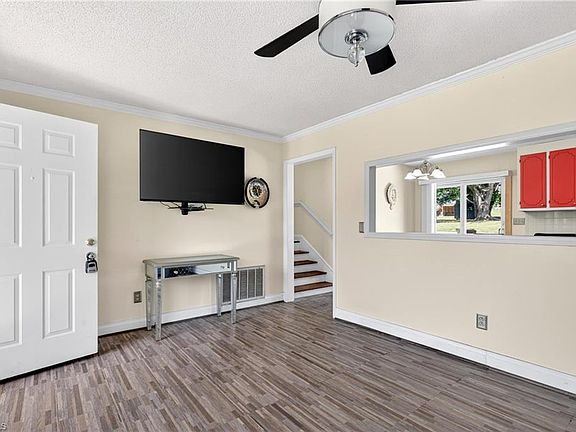 5th image of 5378 Buxbury Ct