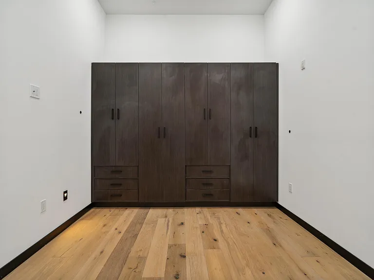 212 Church St #4 — Photo 8