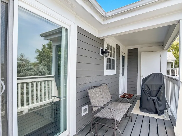 120 E Winchester Rd — Photo 22