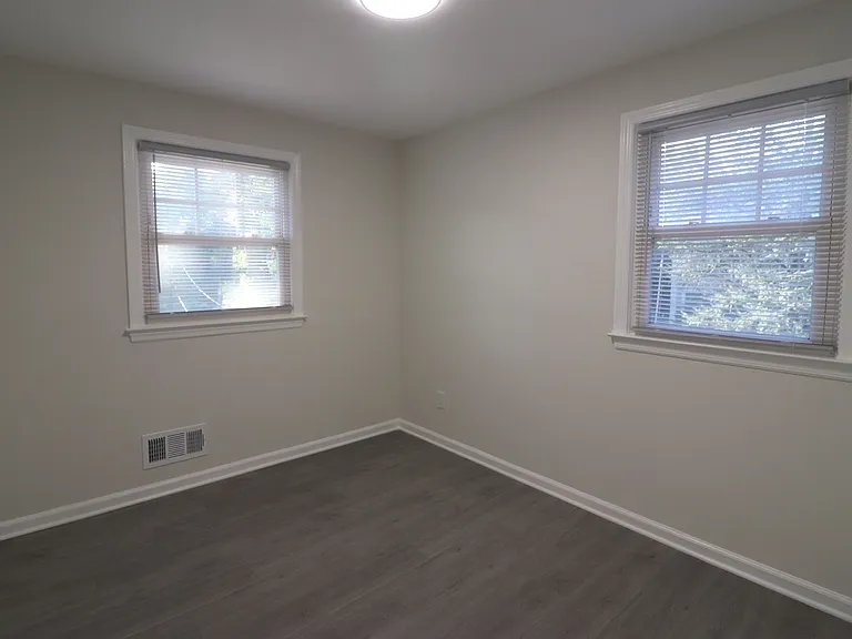 387 Gilbert St — Photo 8
