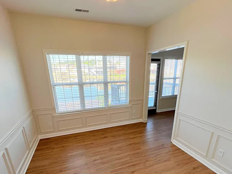 106 Turtle Pointe Dr — Photo 5