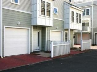 82 Summer St APT 10, Arlington, MA 02474