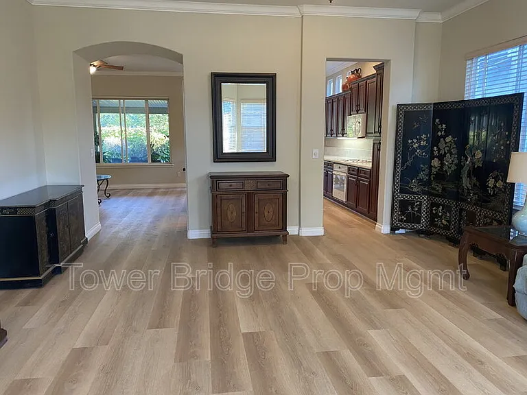 12040 Gold Pointe Ln — Photo 14
