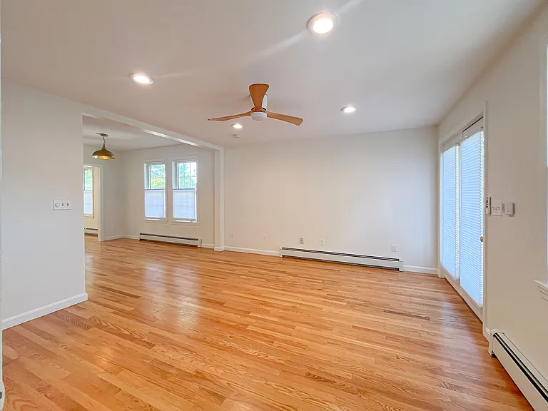 22 Crescent Ave — Photo 33