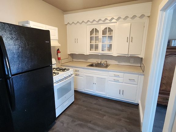 3rd image of 138 Haddon Ave APT E