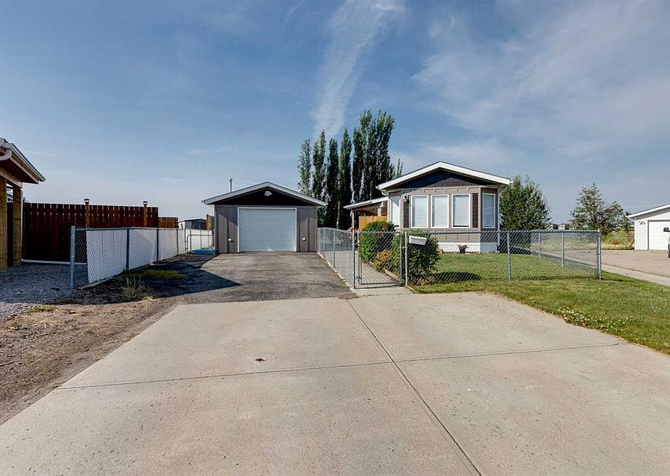 1st image of 186 SW Meadowlark Ln