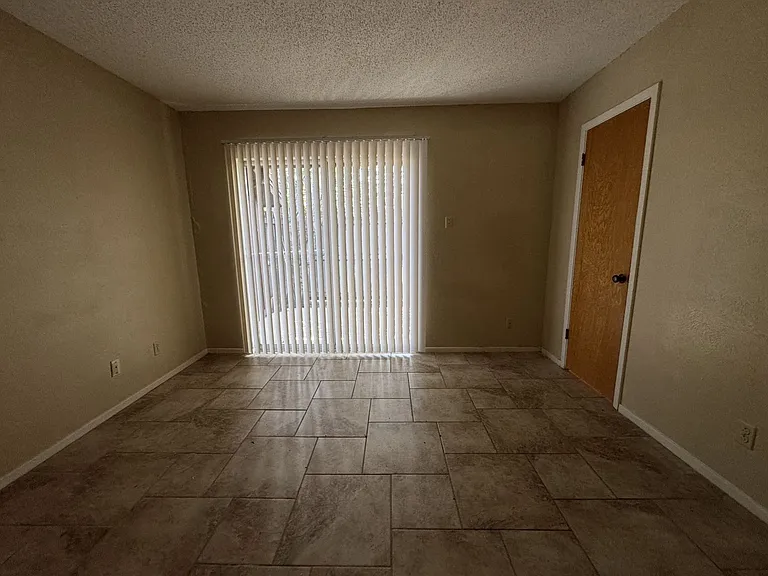 2211 Cascade Drive — Photo 9