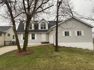 1930 18th St SW, Cedar Rapids, IA 52404