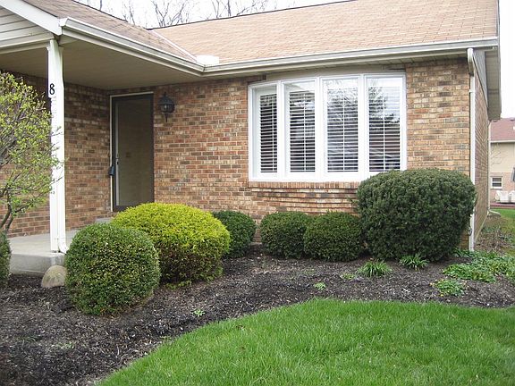 3rd image of 8 Pleasant Creek Ct