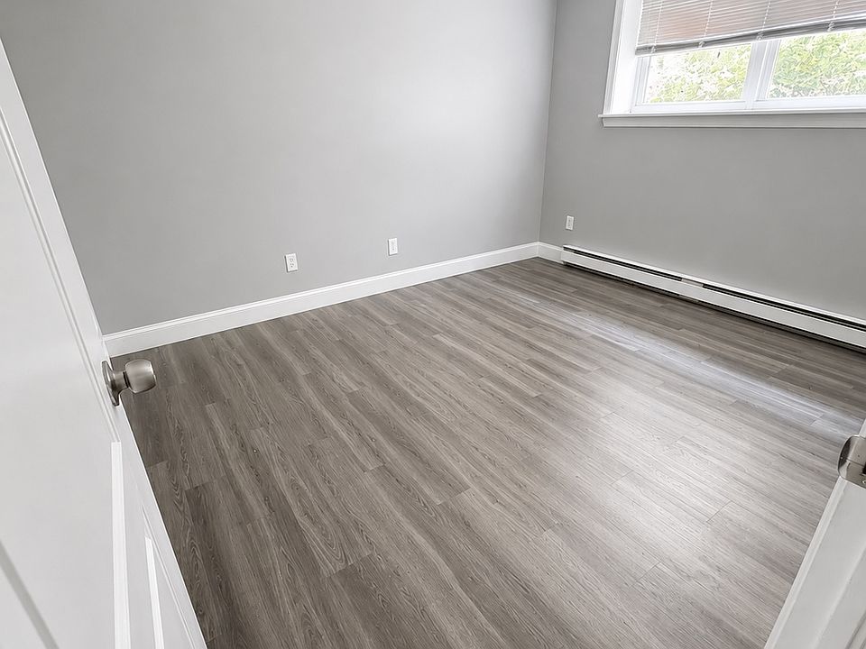 2nd image of 140 Alice St APT S1