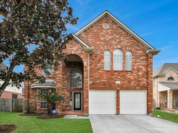 2704 Sunnyside Ln, Pearland, TX 77584