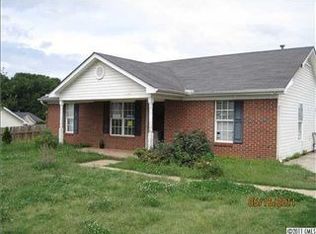 605 Canary Ct, Wingate, NC 28174