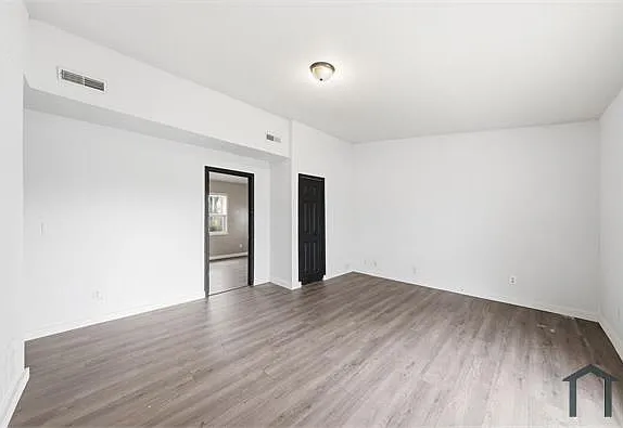 133 Saint Thomas Ln — Photo 22