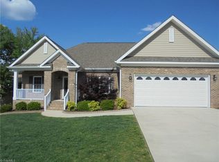 143 Harmon Ridge Ct, Kernersville, NC 27284
