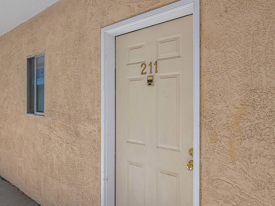 1st image of 4200 Montgomery Blvd NE APT 211
