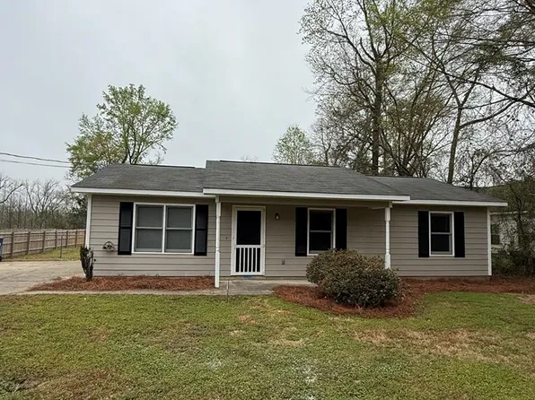 303 Lee Road 942, Smiths Station, AL 36877