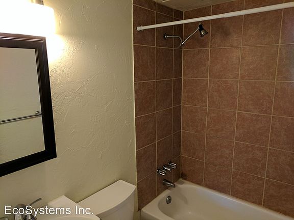 5th image of 820 S Sherman St APT 02