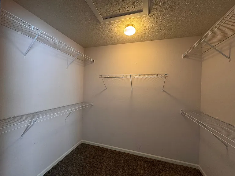 14209 Haywood Dr — Photo 12