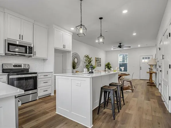 743 S Washington Ave., 743 S Washington Ave #4, Fayetteville, AR 72701