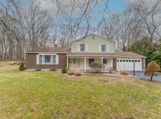 80 Sherwood Ln, Norwich, CT 06360