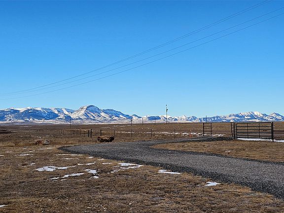 2nd image of 542 Pishkun Rd