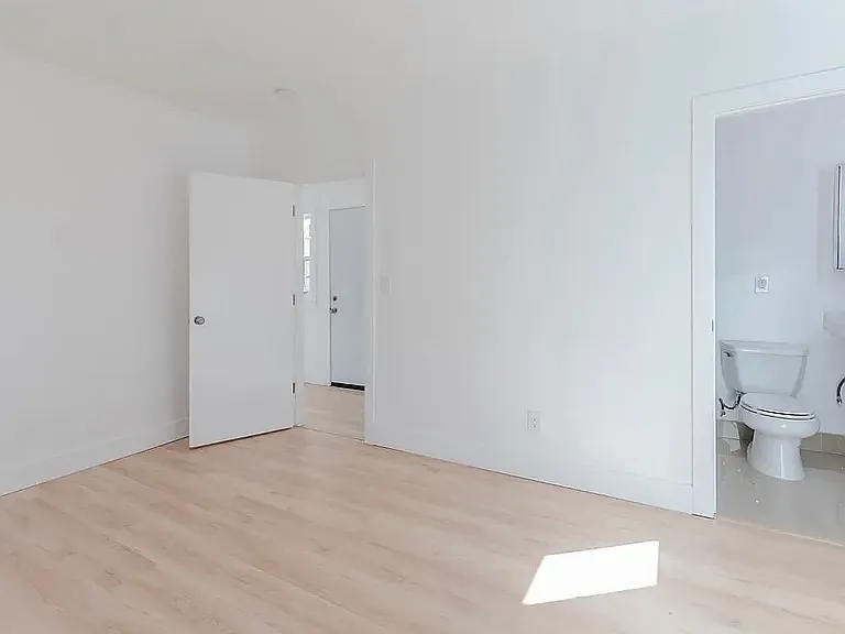 1704 Miramar St #H1706 — Photo 15