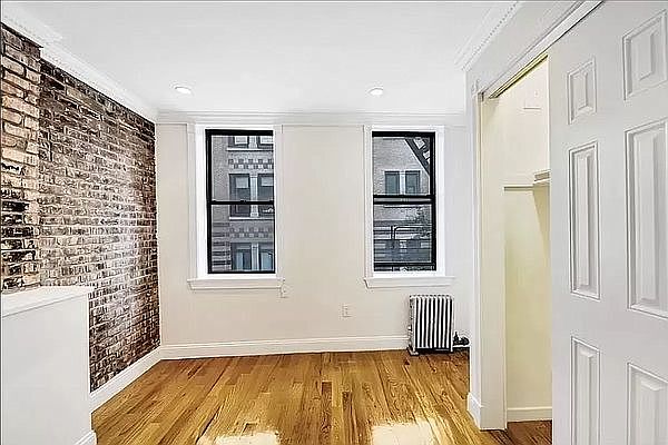 1st image of 7 Cornelia St APT 3B
