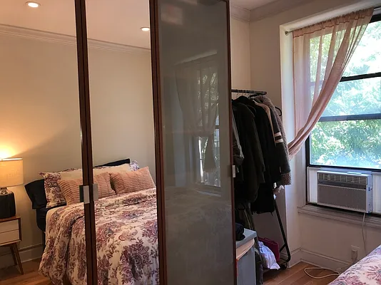 Rented by R New York | media 30