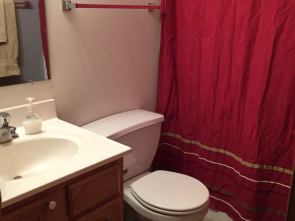5th image of 5615 S 82nd St