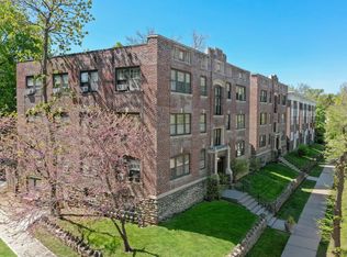 1301-21 Valentine Rd #1311-3E, Kansas City, MO 64111