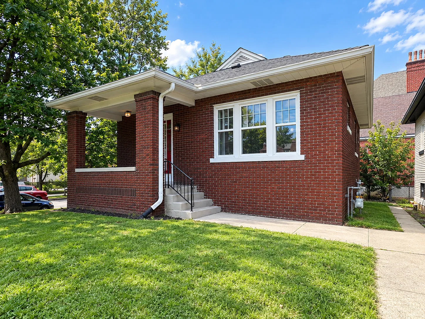 3 bed, 1305 sqft, $1,399 — Photo 1