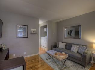 Slips at Blackstone, Omaha, NE 68131