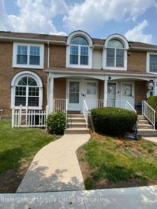 98 Debbie St #A, Staten Island, NY, 10314