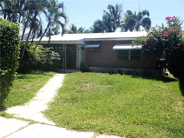 1st image of 306 N Palmway
