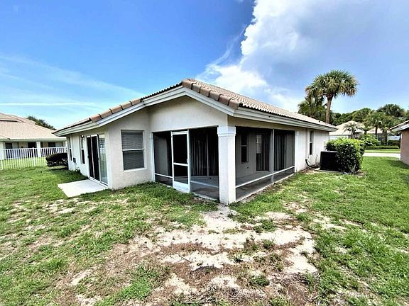 2nd image of 44 Citrus Park Dr #1