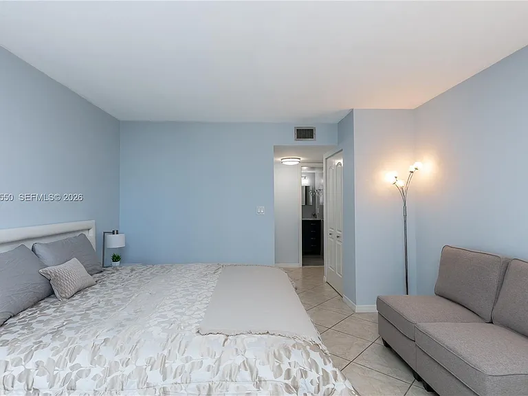 2401 S Ocean Dr #404 — Photo 14