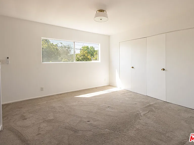 2346 Pearl St — Photo 15